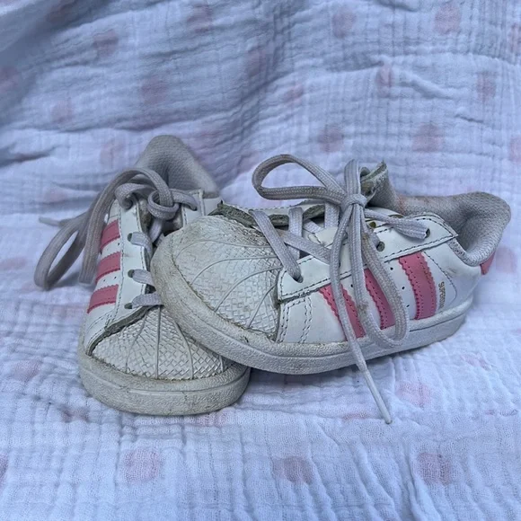 adidas gazelle silver green womens Big Kids adidas Superstar Shoes White HR0317